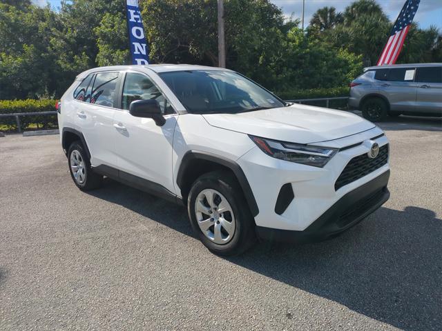 2023 Toyota RAV4 LE 2023 Toyota RAV4 LE