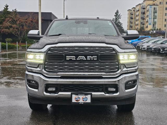 2022 RAM 3500 Limited Crew Cab 4x4 8 Box