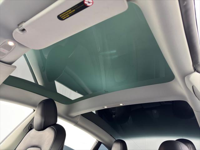 2022 Tesla Model 3 Rear-Wheel Drive