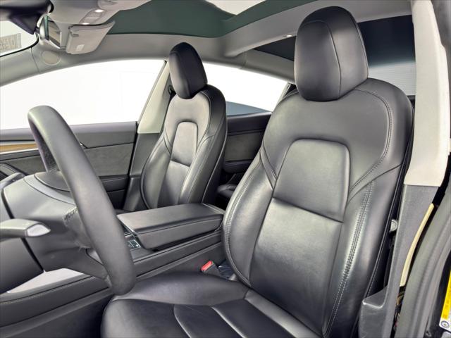 2022 Tesla Model 3 Rear-Wheel Drive
