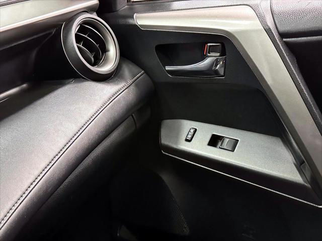 2018 Toyota RAV4 XLE [25]