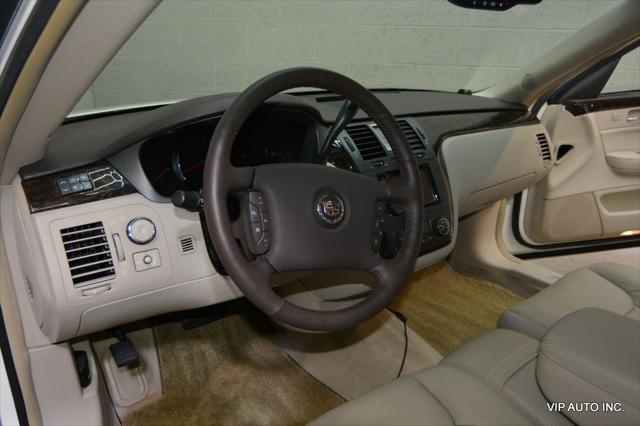 2009 Cadillac DTS 1SB