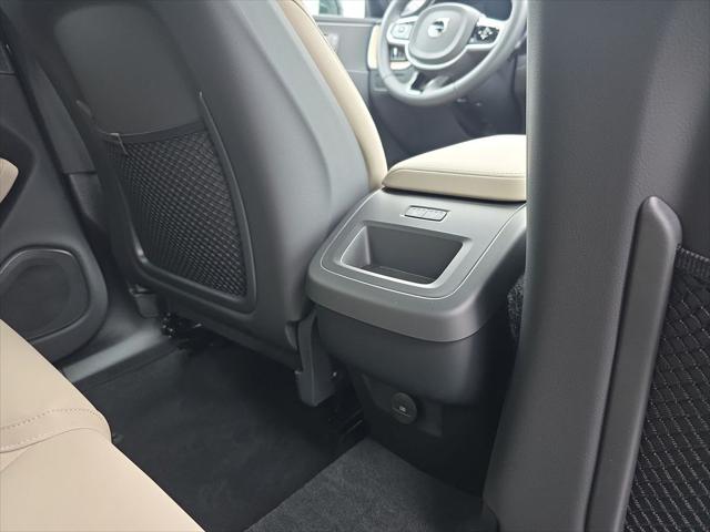 2026 Volvo XC60 B5 Core