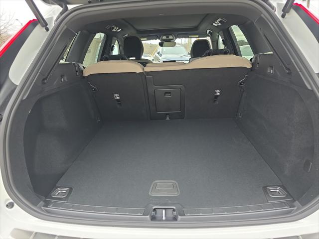 2026 Volvo XC60 B5 Core