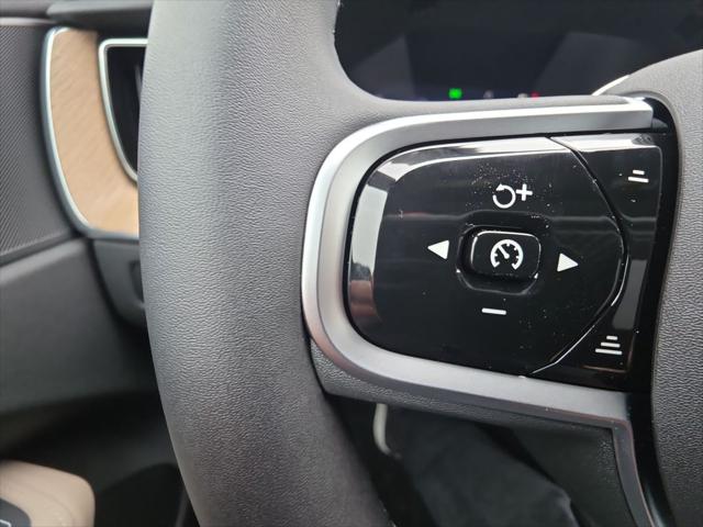 2026 Volvo XC60 B5 Core
