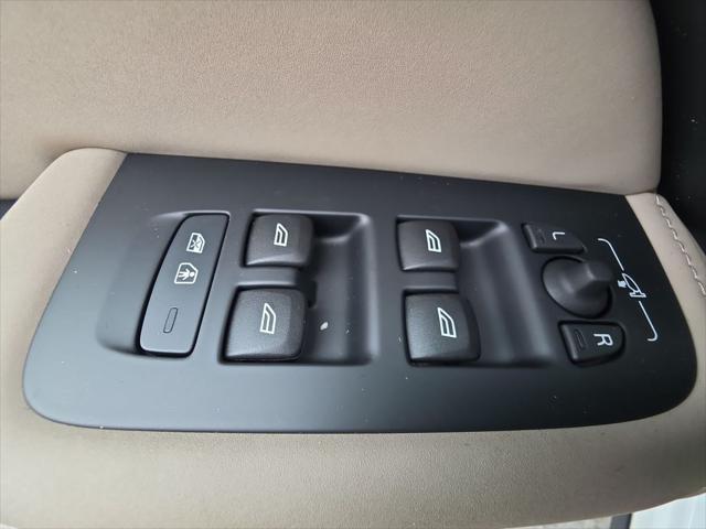 2026 Volvo XC60 B5 Core