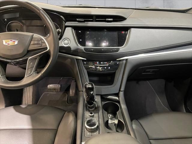 2025 Cadillac XT5 FWD Premium Luxury