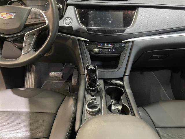 2025 Cadillac XT5 FWD Premium Luxury