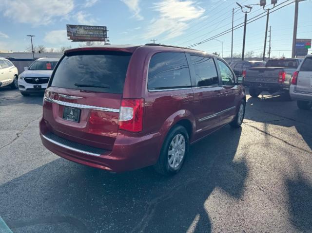 2014 Chrysler Town & Country Touring