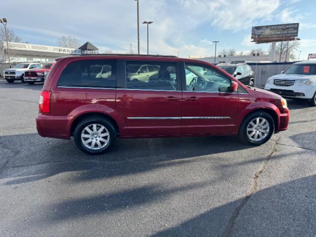 2014 Chrysler Town & Country Touring