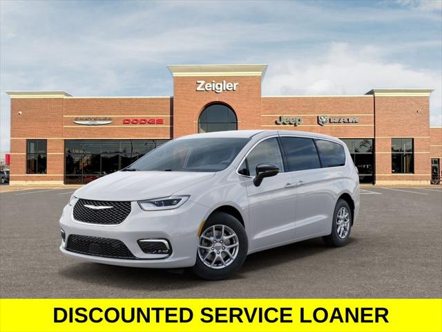 2026 Chrysler Pacifica Select for sale in Grandville, MI