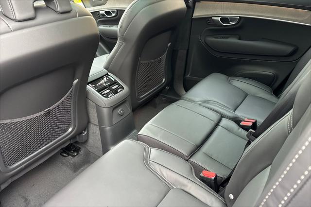 2026 Volvo XC90 Plug-In Hybrid Ultra Dark Theme, T8 AWD, Electric/Gasoline, 7 Seats