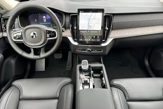 2026 Volvo XC90 Plug-In Hybrid Ultra Dark Theme, T8 AWD, Electric/Gasoline, 7 Seats