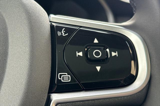2026 Volvo XC90 Plug-In Hybrid Ultra Dark Theme, T8 AWD, Electric/Gasoline, 7 Seats