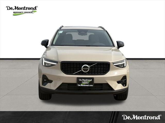 2026 Volvo XC40 Ultra, B5 AWD Gas (mild hybrid), Dark