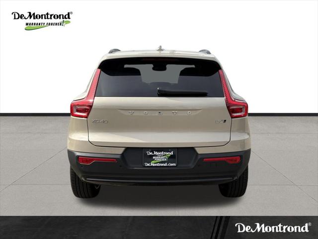 2026 Volvo XC40 Ultra, B5 AWD Gas (mild hybrid), Dark