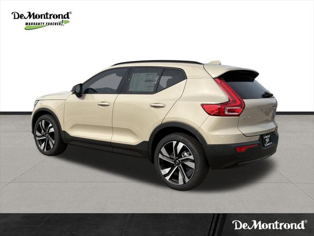 2026 Volvo XC40 Ultra, B5 AWD Gas (mild hybrid), Dark