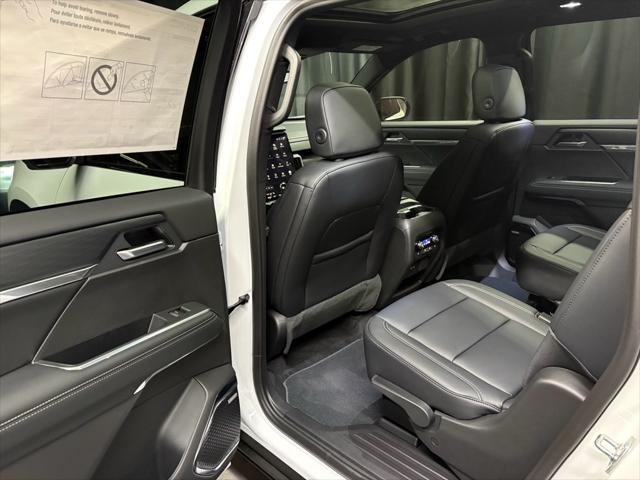 2026 GMC Acadia Elevation FWD