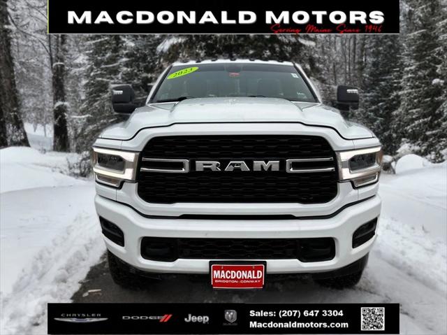 2023 RAM 3500 Big Horn Regular Cab 4x4 8 Box