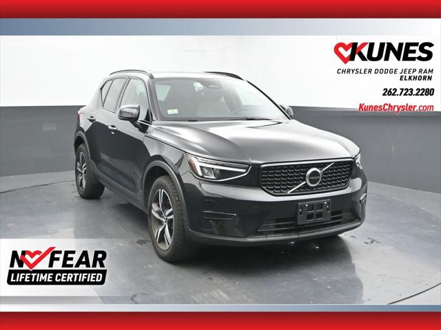 2024 Volvo XC40 B5 Core
