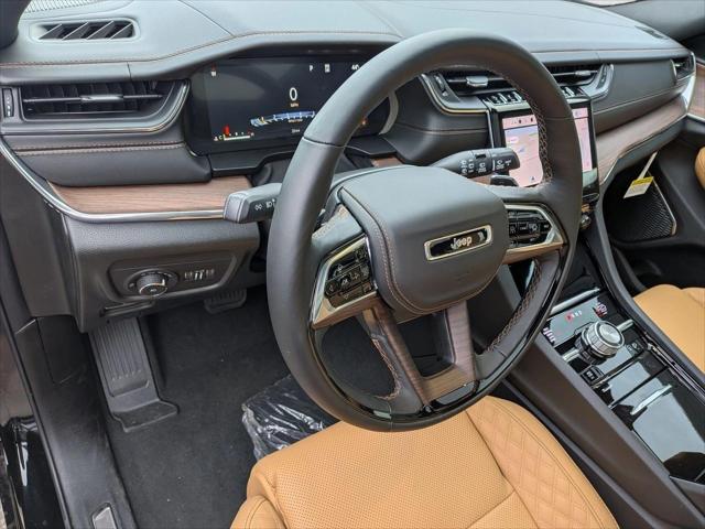 2025 Jeep Grand Cherokee GRAND CHEROKEE L SUMMIT 4X4