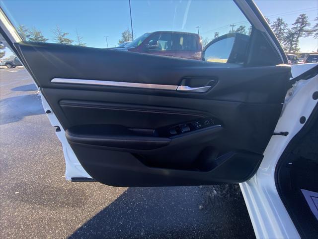 2023 Nissan Altima SR Intelligent AWD