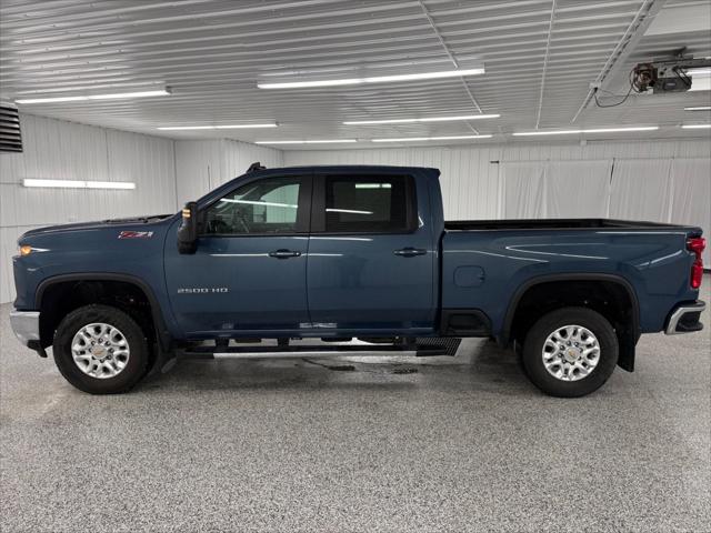 2024 Chevrolet Silverado 2500HD 4WD Crew Cab Standard Bed LT