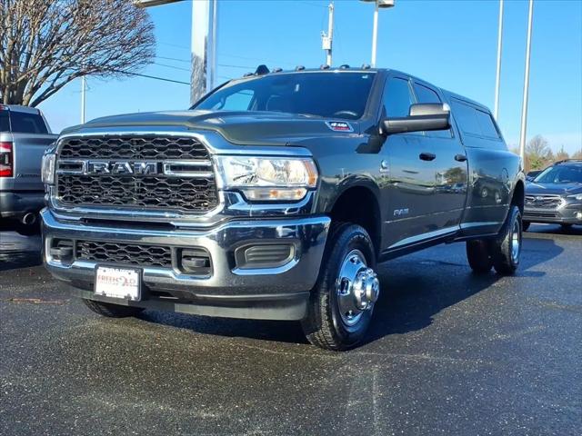 2022 RAM 3500 Tradesman Crew Cab 4x4 8 Box