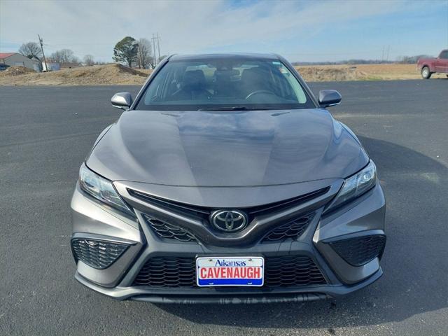 2022 Toyota Camry SE AWD