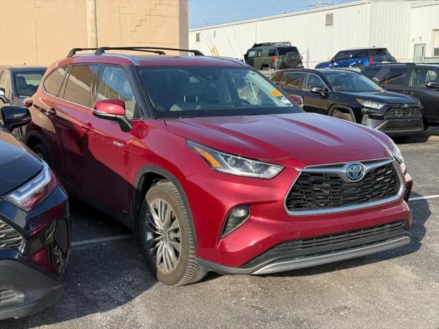2021 Toyota Highlander Hybrid Platinum