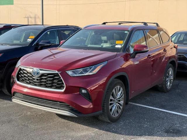 2021 Toyota Highlander Hybrid Platinum