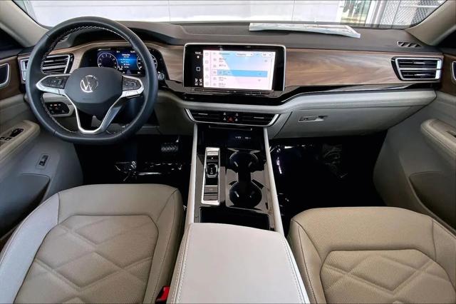 2026 Volkswagen Atlas SE with Technology