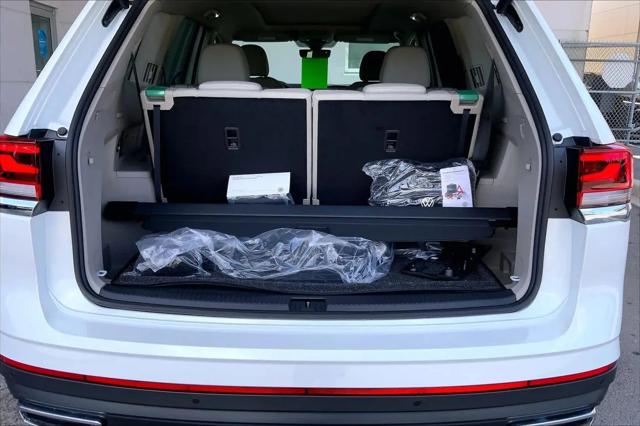 2026 Volkswagen Atlas SE with Technology