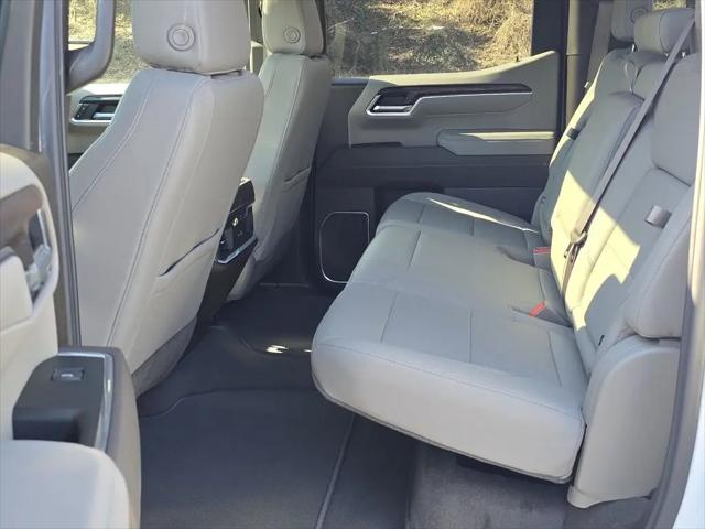 2026 GMC Sierra 1500 Crew Cab, Short Bed, SLT, 4WD