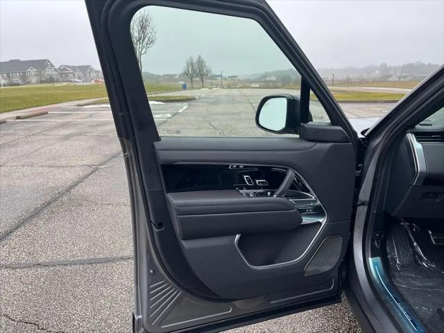 2026 Land Rover Range Rover P530 Autobiography