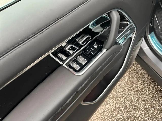2026 Land Rover Range Rover P530 Autobiography