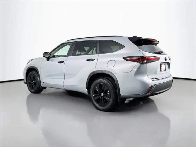 2024 Toyota Highlander Hybrid XLE Nightshade