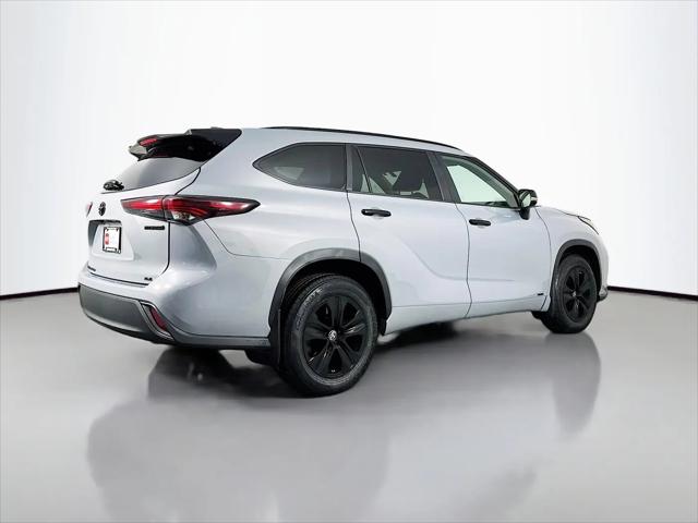 2024 Toyota Highlander Hybrid XLE Nightshade