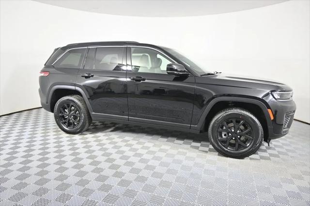 2026 Jeep Grand Cherokee Altitude 4x4