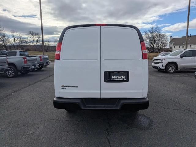 2025 Chevrolet Express Cargo Van RWD 2500 Regular Wheelbase WT