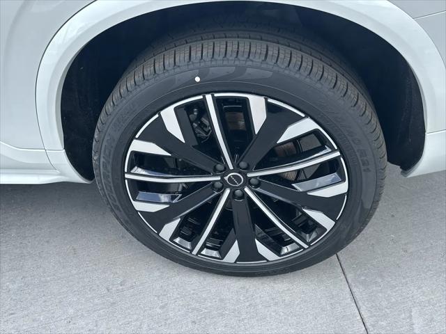 2026 Volvo XC90 Ultra, B6 AWD Gas (mild hybrid), Gasoline, Bright, 7 Seats