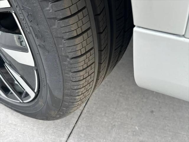 2026 Volvo XC90 Ultra, B6 AWD Gas (mild hybrid), Gasoline, Bright, 7 Seats