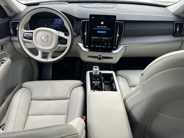 2026 Volvo XC90 Ultra, B6 AWD Gas (mild hybrid), Gasoline, Bright, 7 Seats