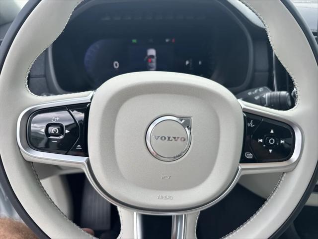 2026 Volvo XC90 Ultra, B6 AWD Gas (mild hybrid), Gasoline, Bright, 7 Seats