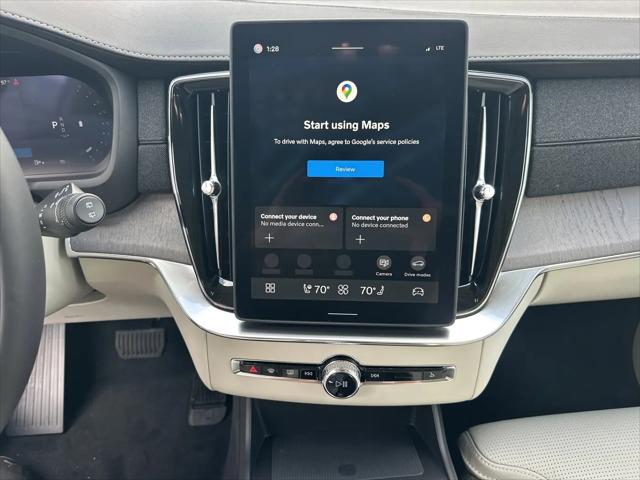 2026 Volvo XC90 Ultra, B6 AWD Gas (mild hybrid), Gasoline, Bright, 7 Seats