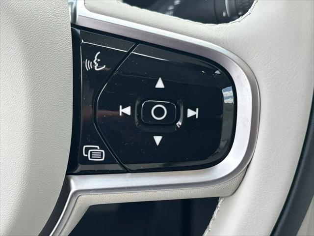 2026 Volvo XC90 Ultra, B6 AWD Gas (mild hybrid), Gasoline, Bright, 7 Seats