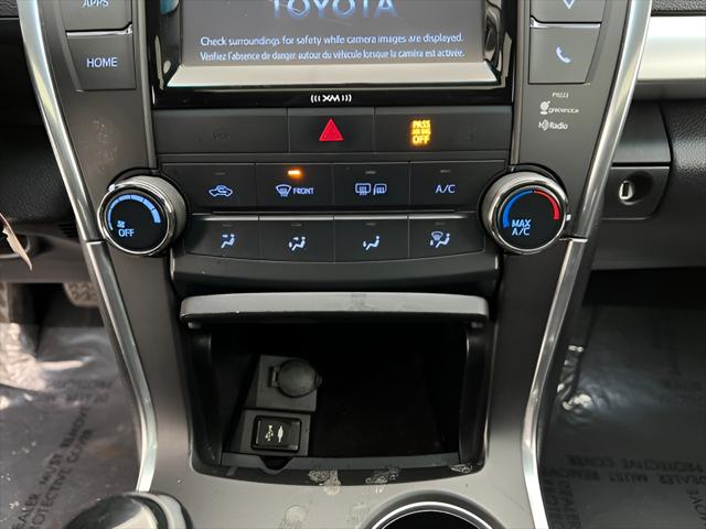 2016 Toyota Camry SE