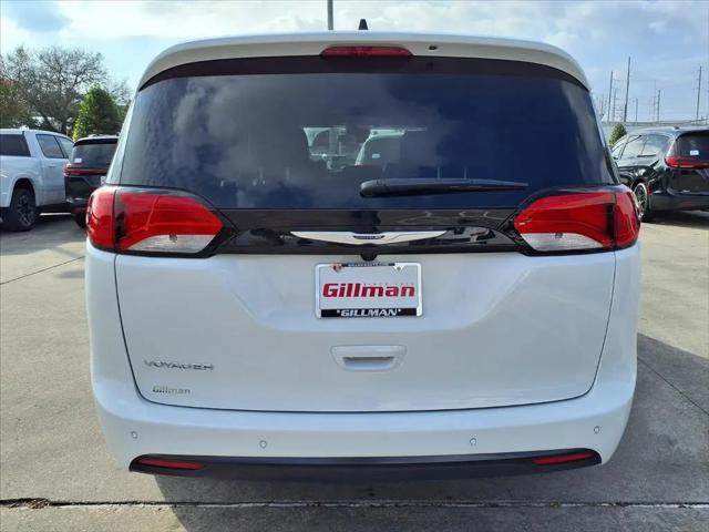 2026 Chrysler Voyager LX
