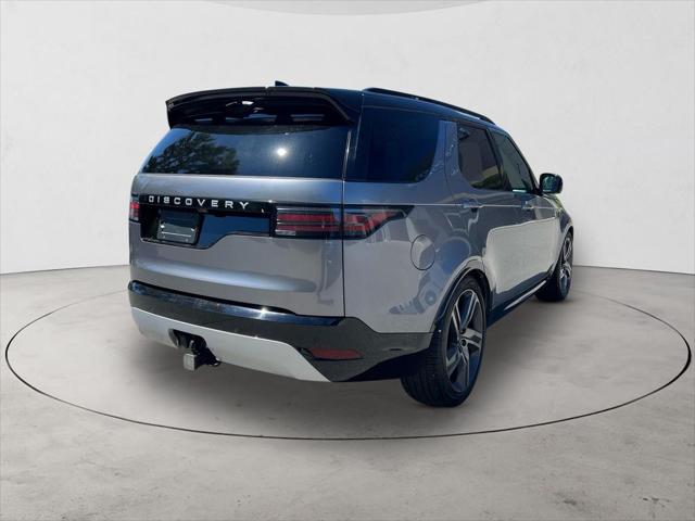2026 Land Rover Discovery Tempest Edition