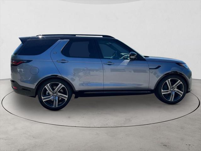 2026 Land Rover Discovery Tempest Edition
